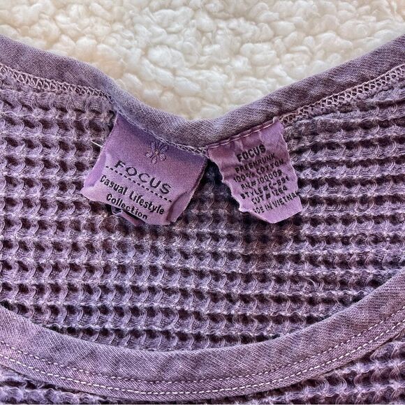 Focus Casual Lifestyle Collection Purple Waffle Top Size Medium - Picture 2 of 5